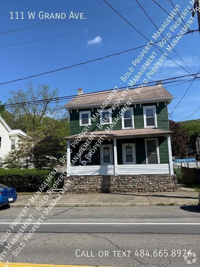 Building Photo - 111 W Grand Ave Rental