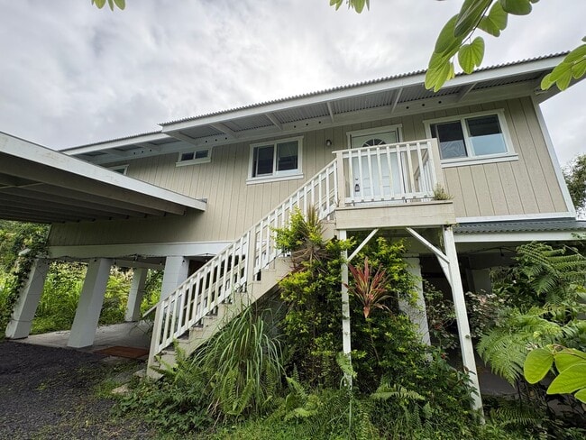 Building Photo - 345 Hoaka Rd