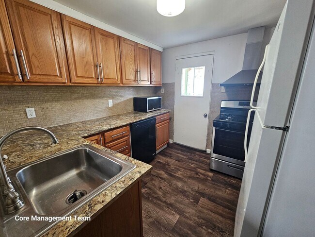 Photo - Spacious 3 bedroom Home For Rent in ETNA!