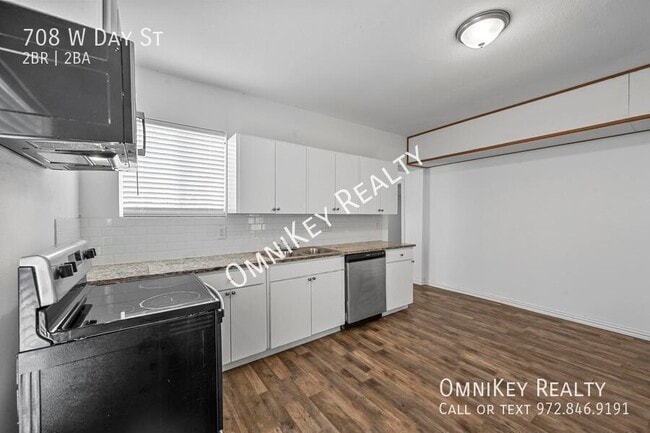 Photo - 708 W Day St