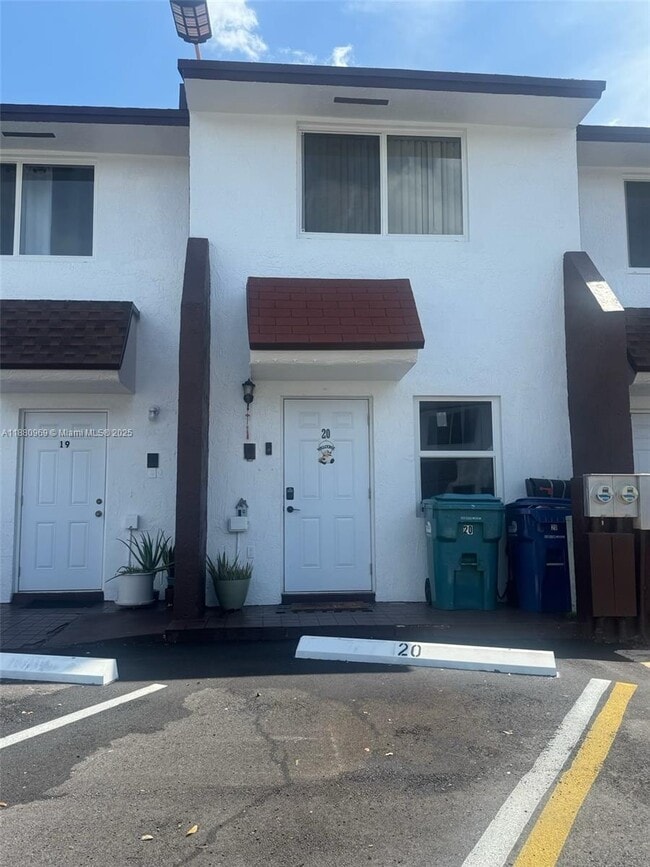 Building Photo - 401 SW 109th Ave Unit 20 Rental