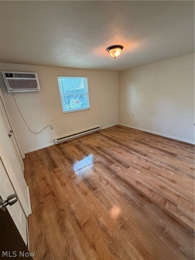 Photo - 193 Rose Ave Unit A