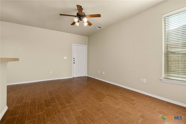 Photo - 1011 Brown Rock Dr