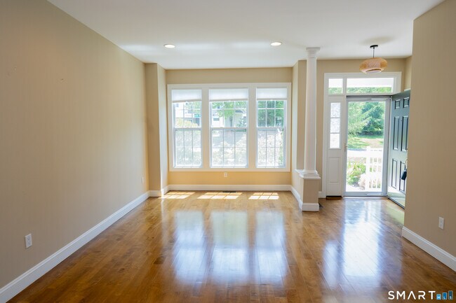 Photo - 19 Orwich Ct Unit 19
