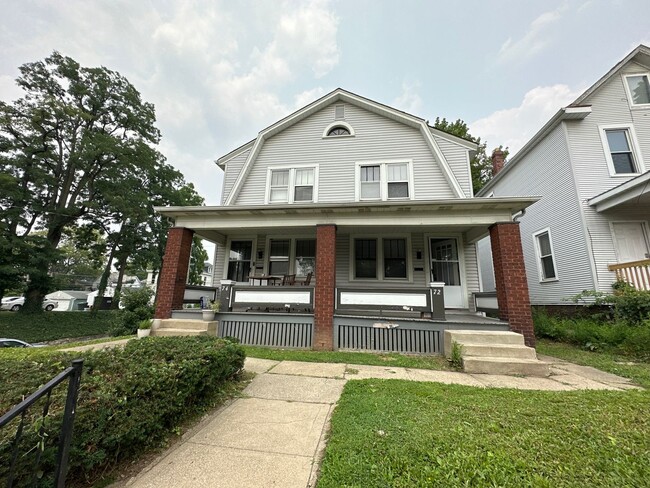 Building Photo - W Patterson Ave 72-74 NLLS Unit 72
