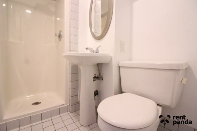 Photo - 336-336 Harold St N