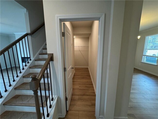 Photo - 1129 Georgian Point Dr