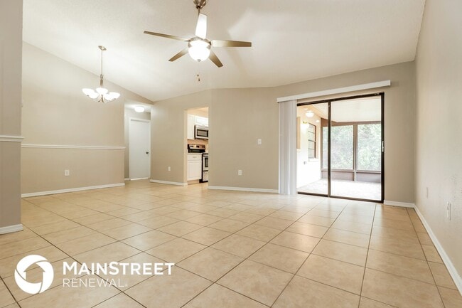 Photo - 8010 Hathaway Dr