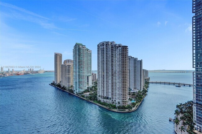 Building Photo - 300 S BISCAYNE Rental