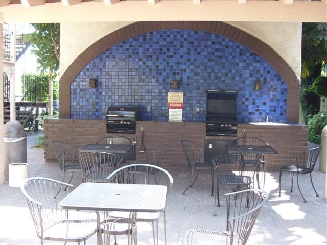 Building Photo - Los Caballeros #224 Unit 224