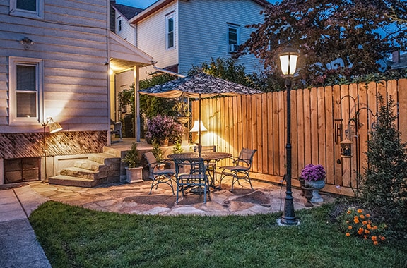 furnished patio - 126 S Church St