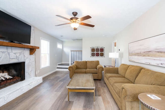 Photo - 1060 Washington Ave Unit ID1289333P