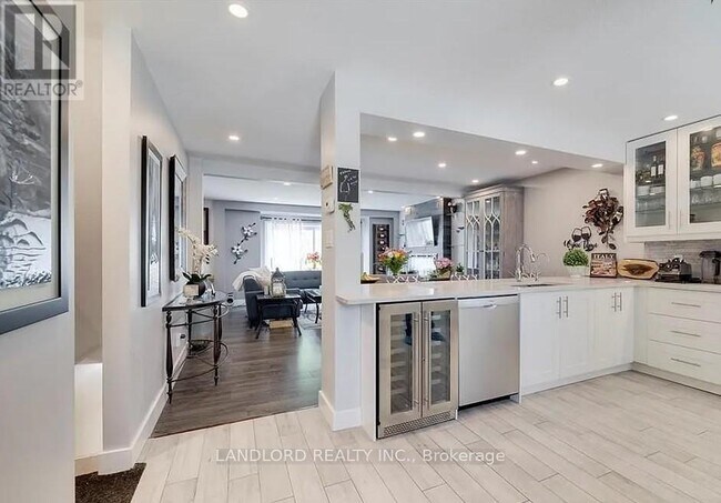 Photo - 26 Poplar Dr
