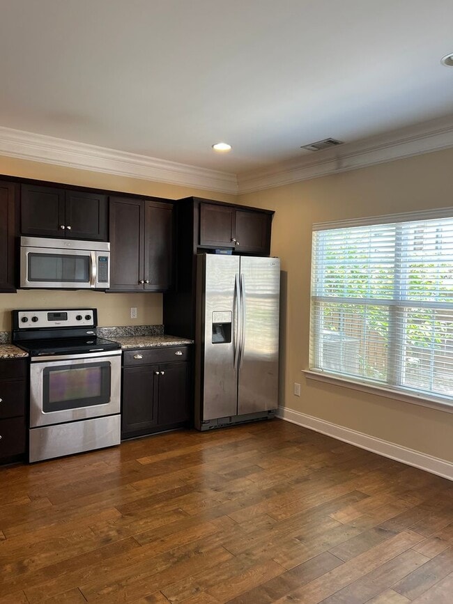 Photo - 8915 Sunnyfield Way