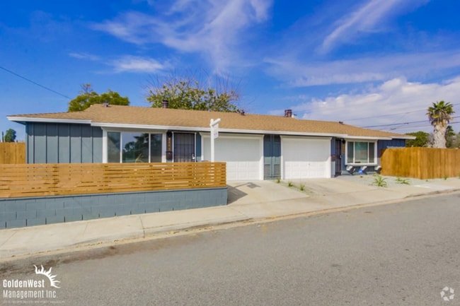 Building Photo - Remodeled 2Bdm 1Ba Duplex in the Heart of ... Rental