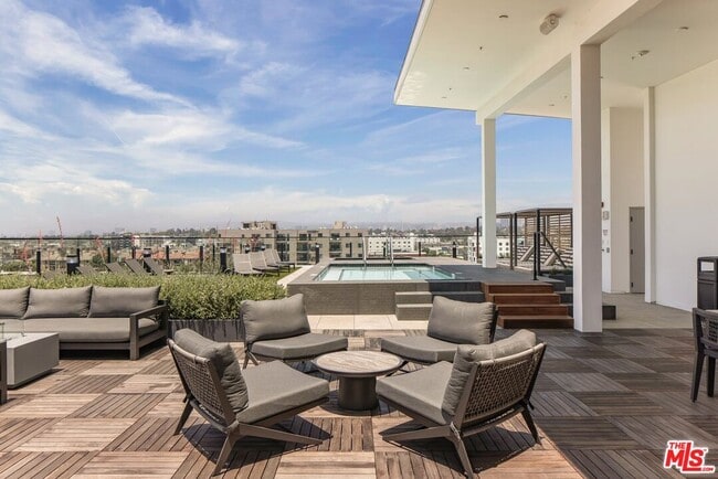 Photo - 10401 Washington Blvd Unit 836
