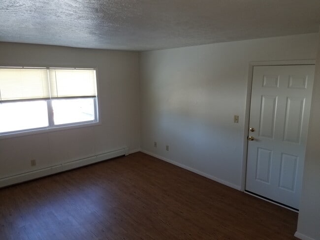 Building Photo - 924 W Front St Unit 1 Rental