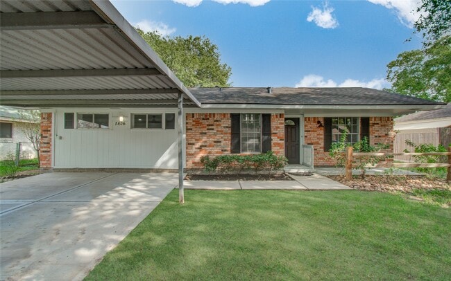 1806 Cypress Dr