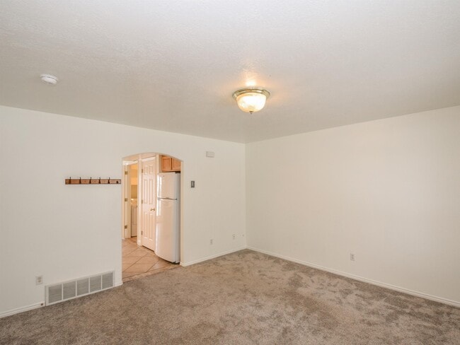 Photo - 105 Penhurst Pl
