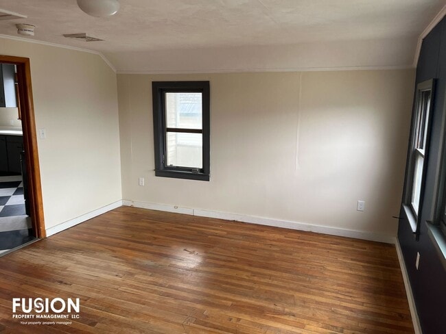 Photo - 61 Front St Unit B