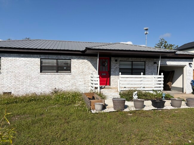 Building Photo - 5329 Cherry St