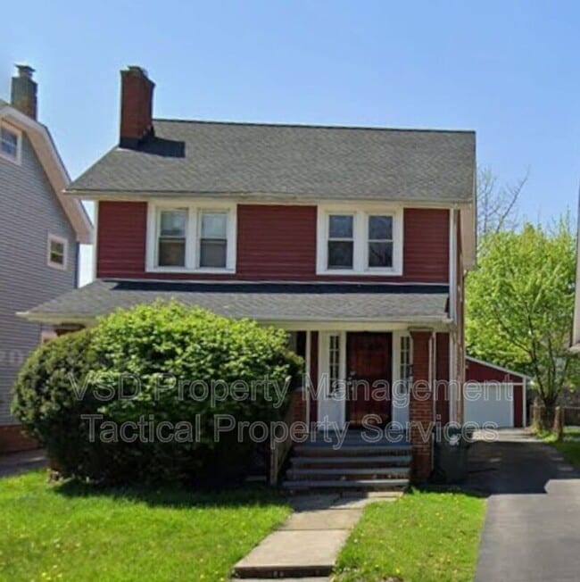 Building Photo - 860 Clarence Rd