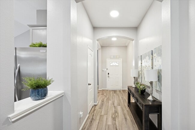 Photo - 1610 Eberhart Star Ct