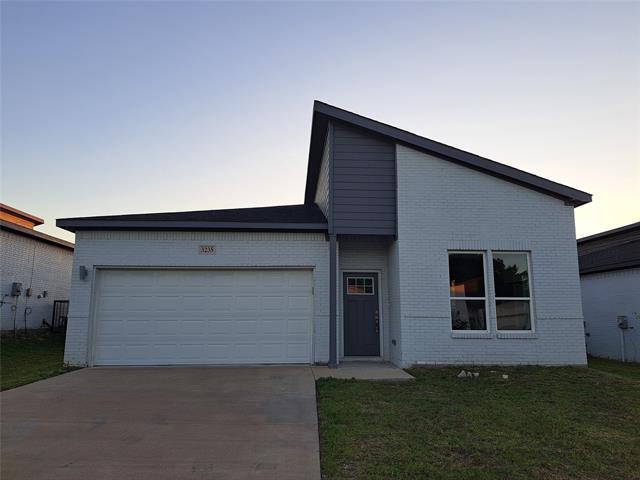 Photo - 3235 Noor St