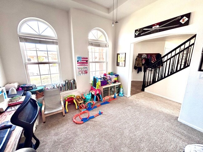 Photo - Spacious 3 Bed / 3 Bath Home Near Peterson Space Force Base