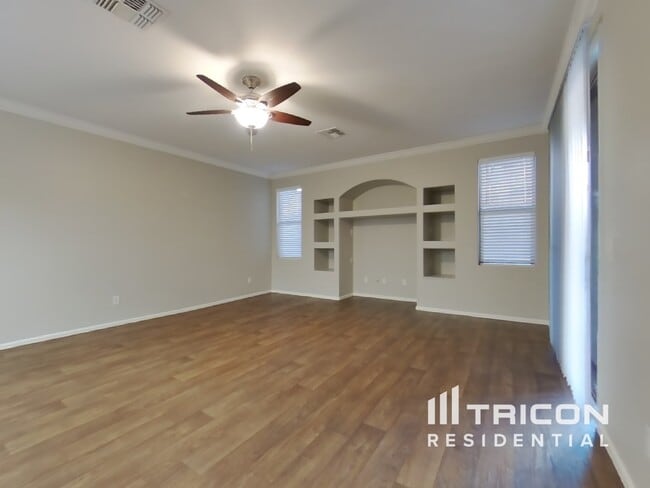 Photo - 25746 W Globe Ave