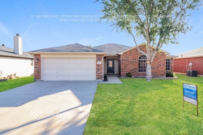 Photo - 632 Creekview Dr House