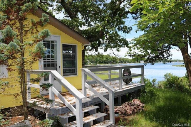 Photo - 875 Fleetwood Rd