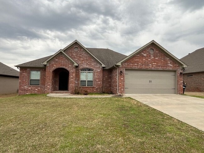 Building Photo - Beautiful 3/2 Brick Home Millers Glen Subdivision of Sherwood, Arkansas