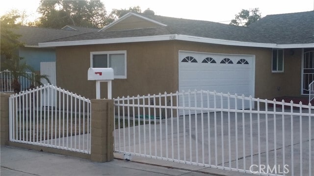 Building Photo - 15649 Aravaca Dr Rental