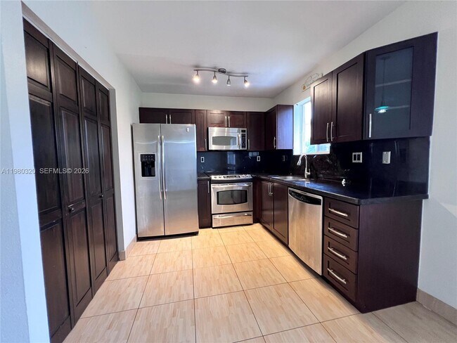 Photo - 6950 NW 174th Terrace Unit 602