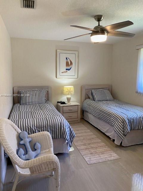 Photo - 1076 Rotonda Cir