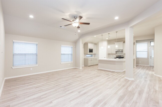 Photo - 4022 Maple Glen Dr