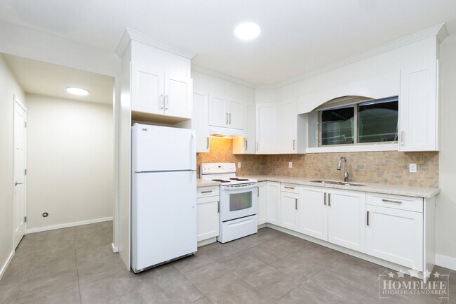 Photo - 2 Bed, 1 Bath Basement Suite for Rent in Langley! Unité Basement