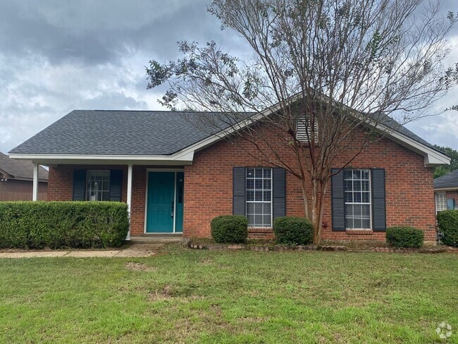Building Photo - Get it before it disappears! Rental