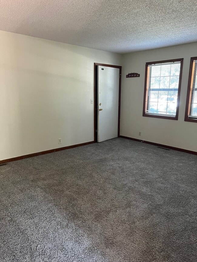 Photo - 130 SE 235th Rd Unit #1