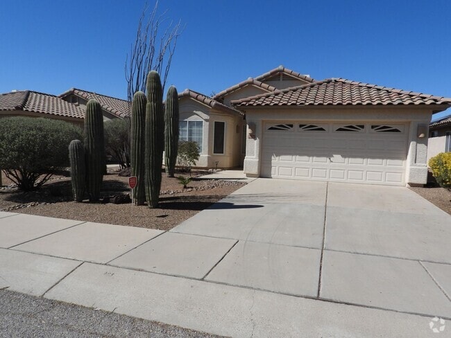 Building Photo - 3 Bedroom 2 Bathroom Rental