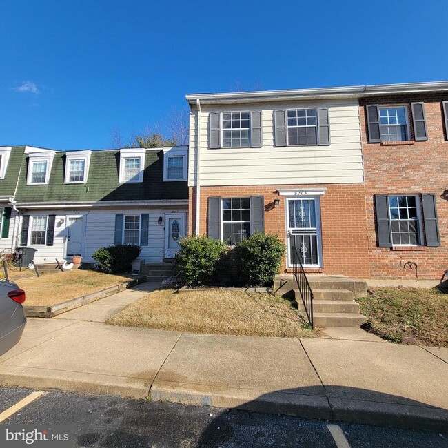 Photo - 8205 Kilmory Ct Townhome