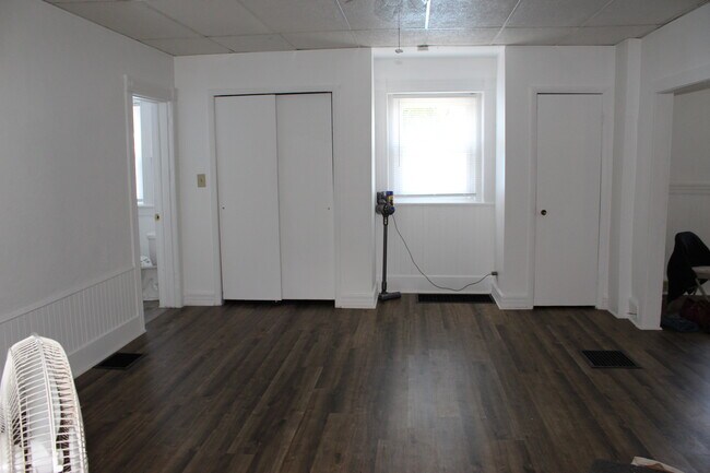 Living Room - 234 S Maynard St Unit 1st floor
