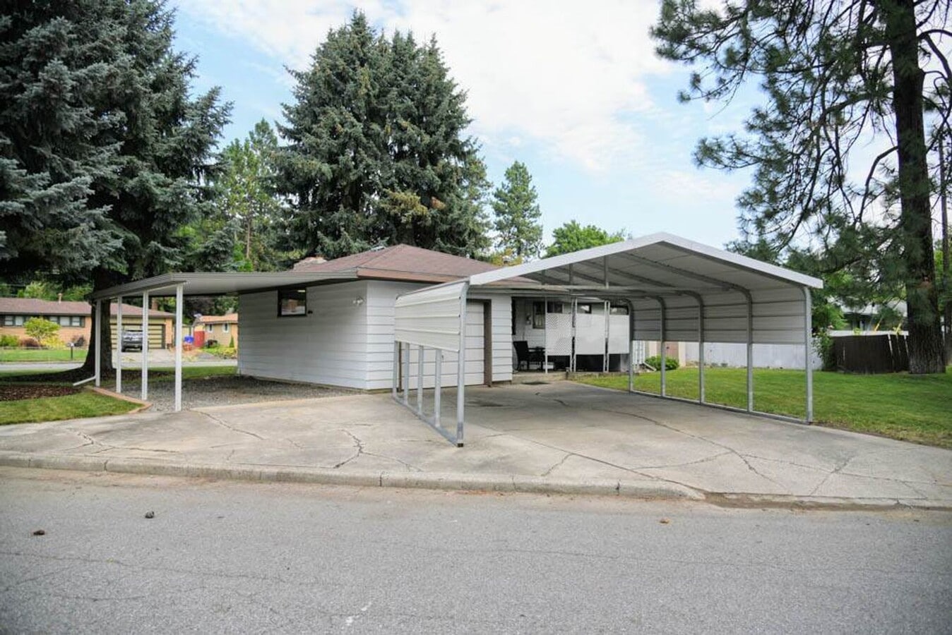 Photo - NOW available 4 bed 2 bath in Town & Country