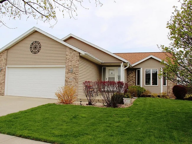 Building Photo - 4333 10 St NW