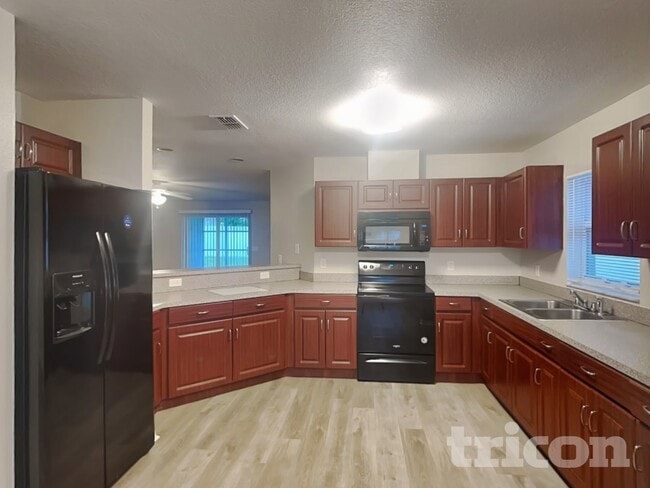 Photo - 15542 Florida Breeze Loop