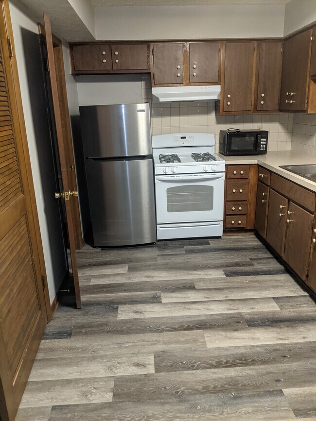 Photo - 39 W Lincoln St Apartment Unit C