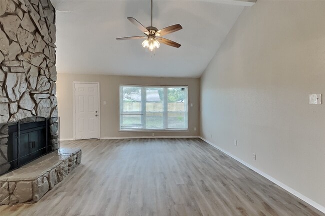 Photo - 10107 King Ranch Ln