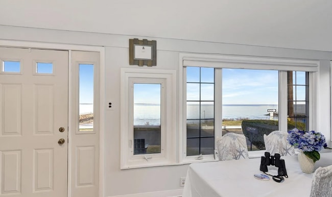 239 Shoreland Cir Unit 239