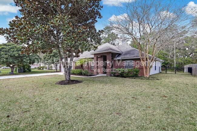 Photo - 749 Grand Parke Dr